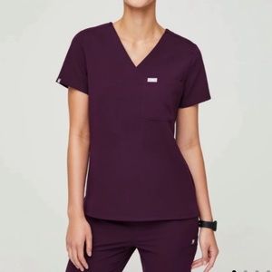 NWT/LIMITED EDITION Figs Catarina One-Pocket Scrub Top - Deep Purple (L)
